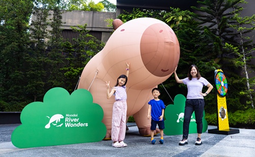 Enjoy capybara-themed activities at River Wonders – 在 River Wonders 体验水豚主题活动